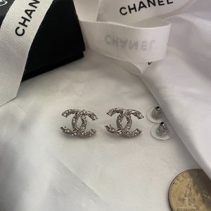 Classic Earrings CHANEL Authentic in silver tone
